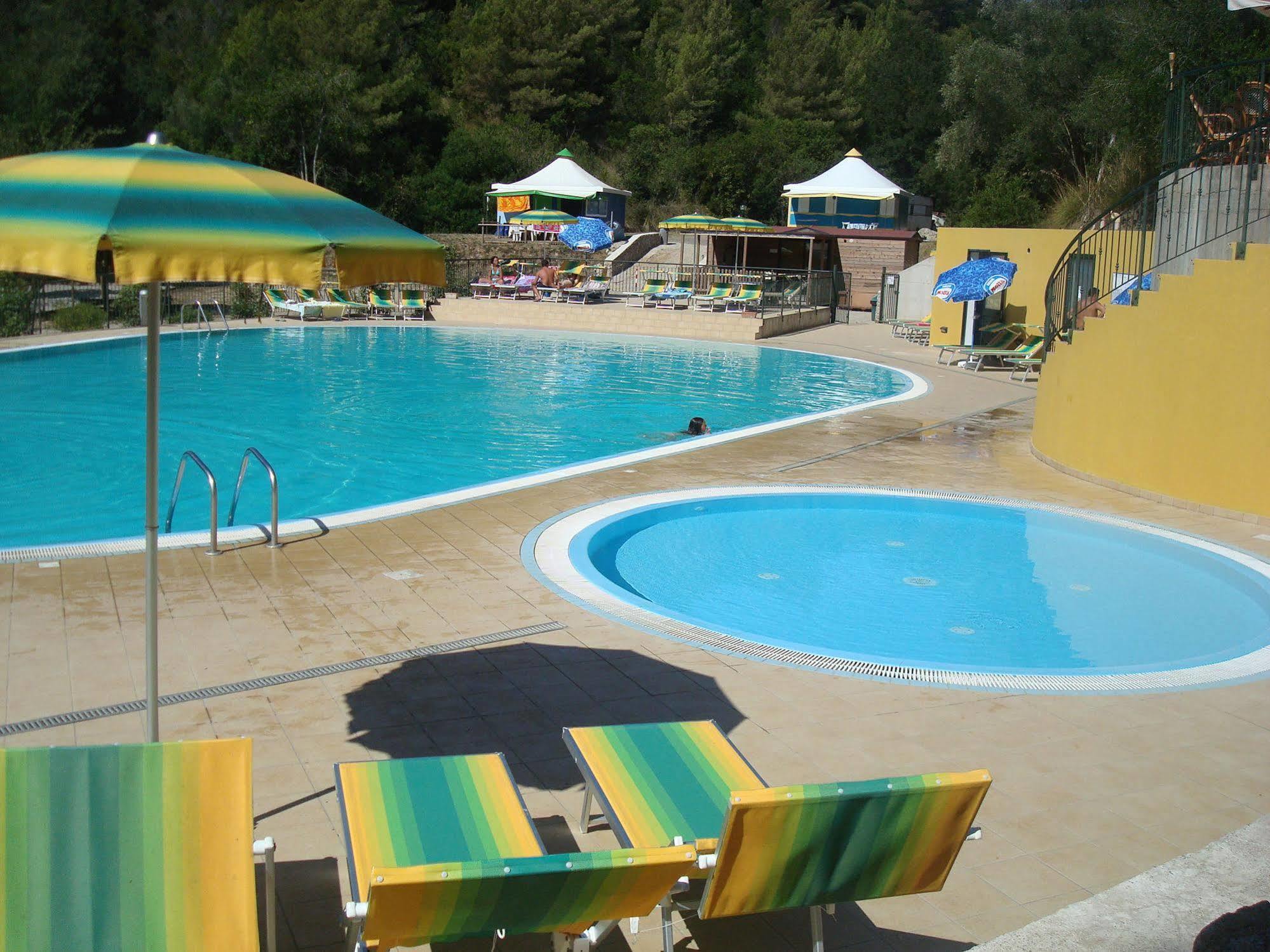 Camping Village Canapai Rio Marina Exterior foto